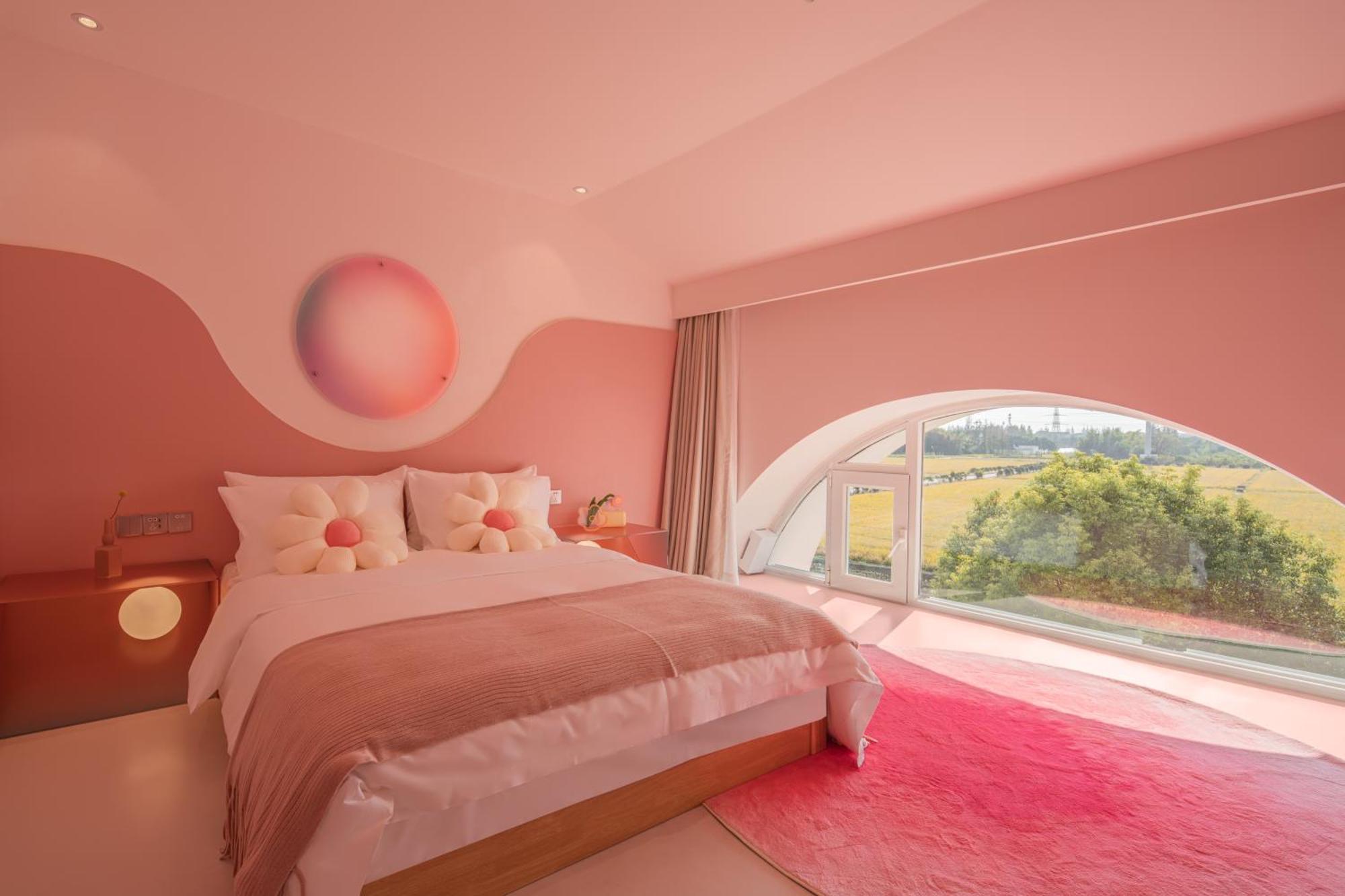 Qi Meng Rainbow Bridge Subbranch Hotel 4*