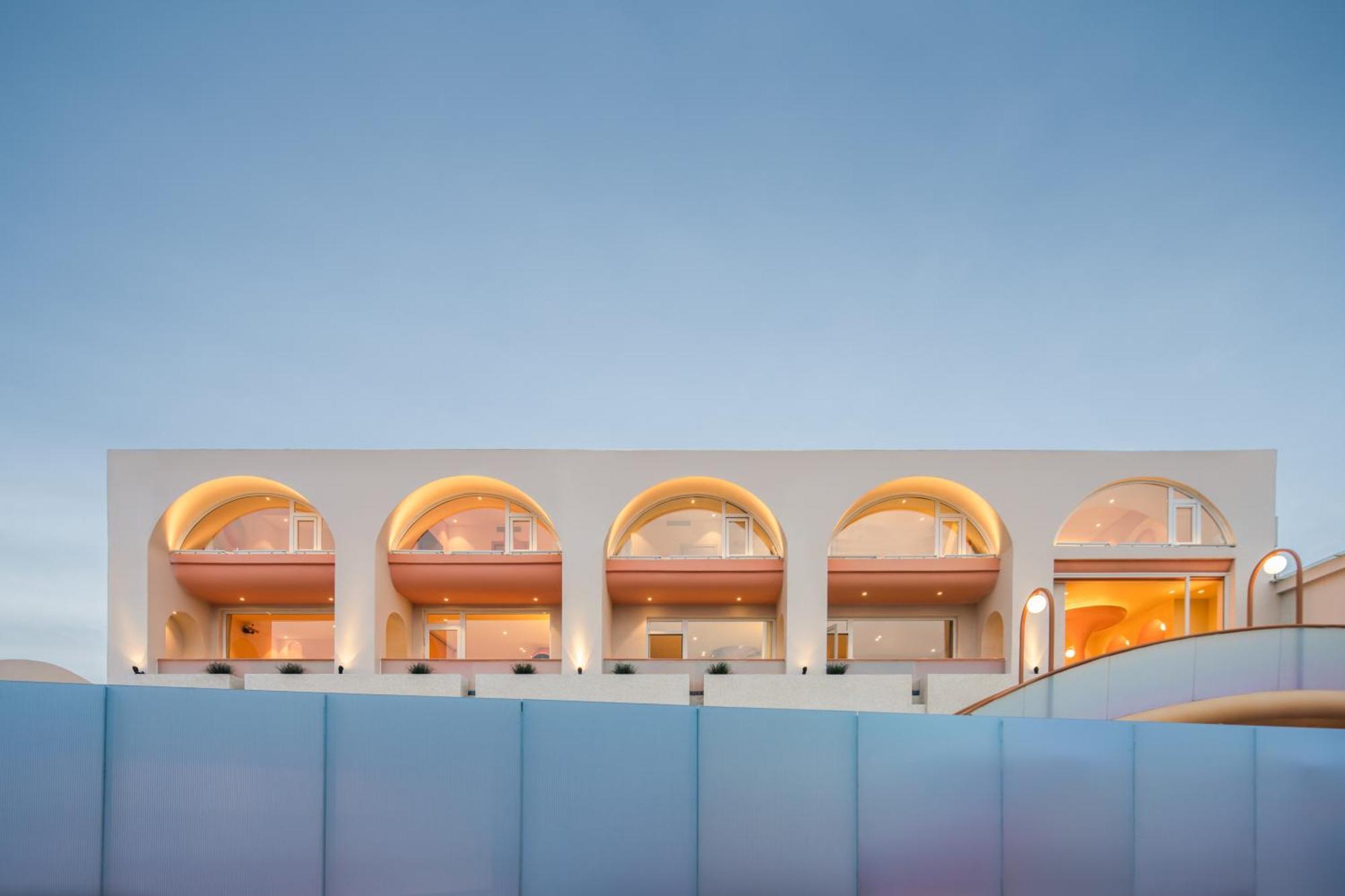 Qi Meng Rainbow Bridge Subbranch Hotel 4*