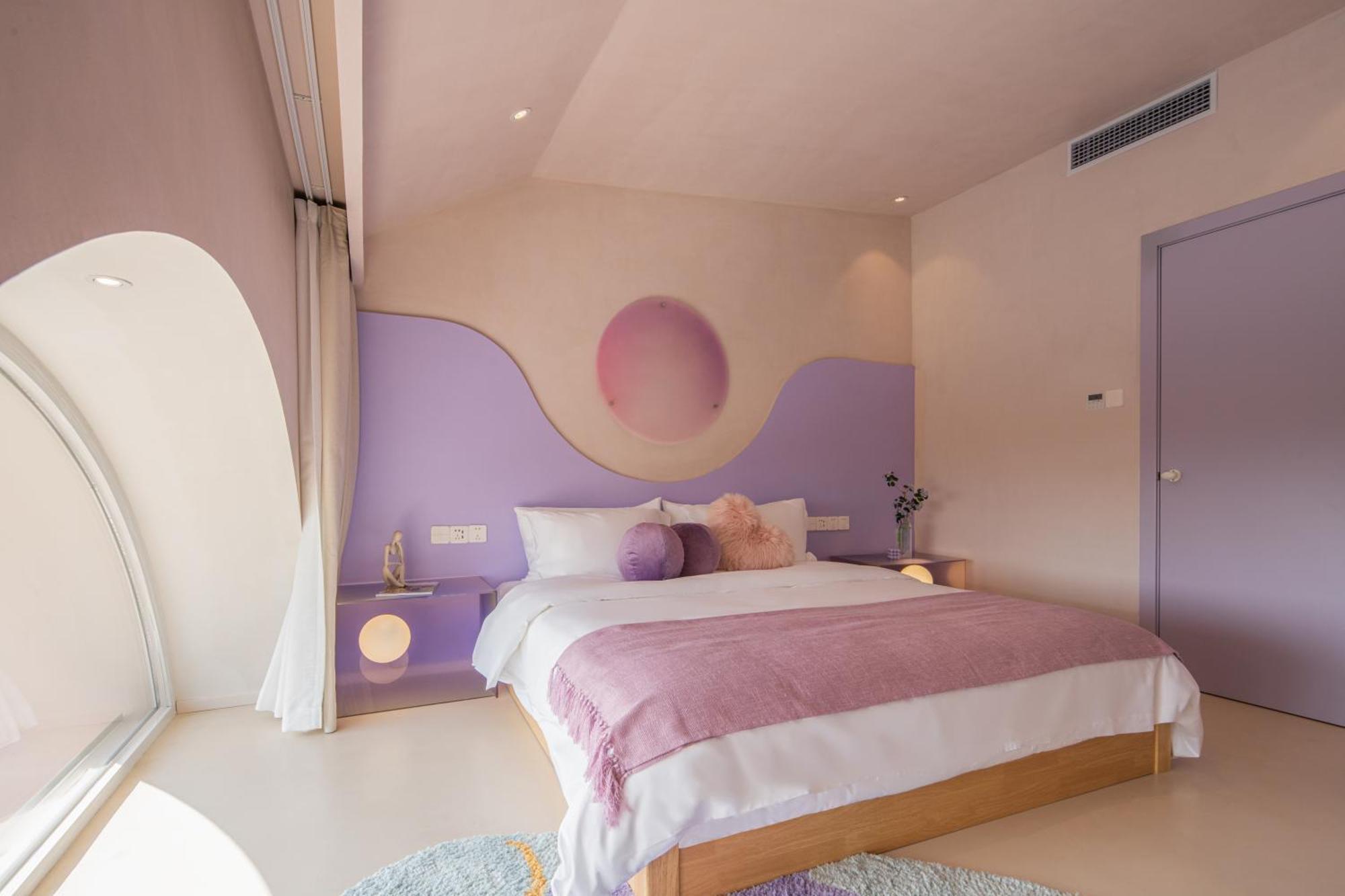 Qi Meng Rainbow Bridge Subbranch Hotel 4*