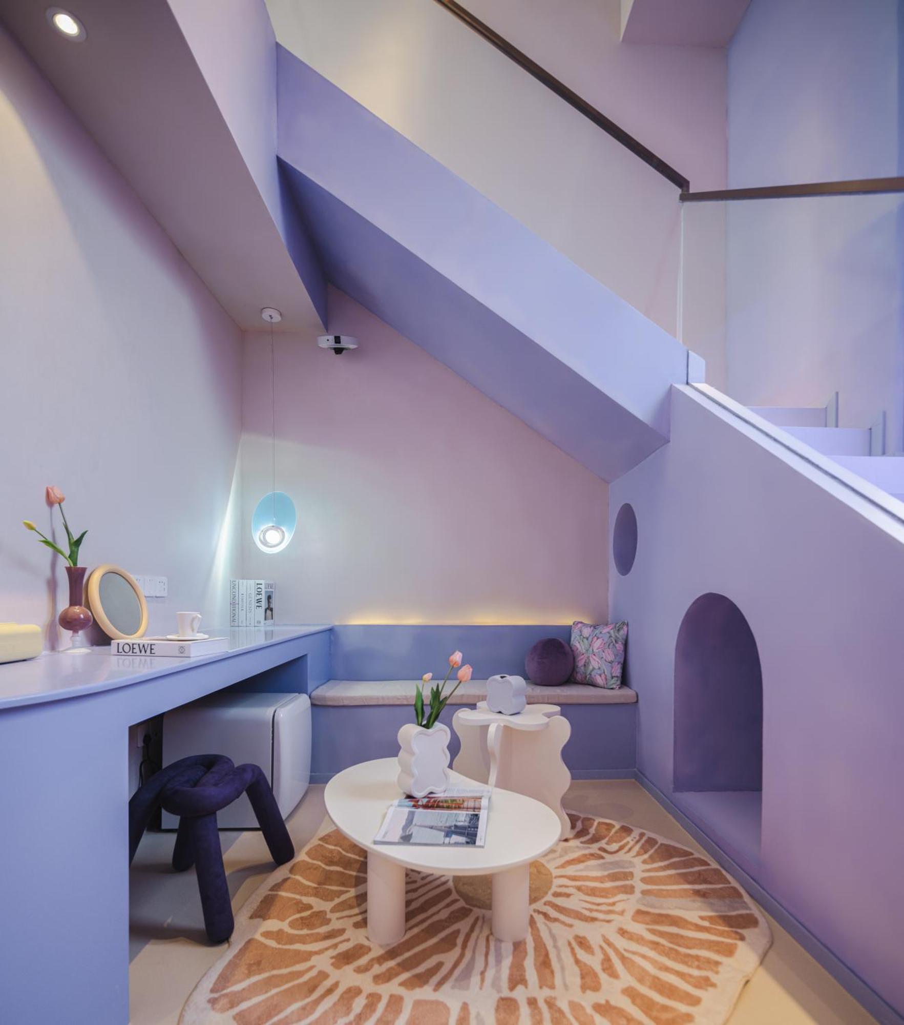 Qi Meng Rainbow Bridge Subbranch Hotel